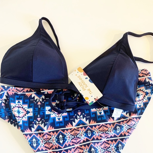 Enjoy the Sunshine Aztec Print Bikini! Size XL - Picture 4 of 4